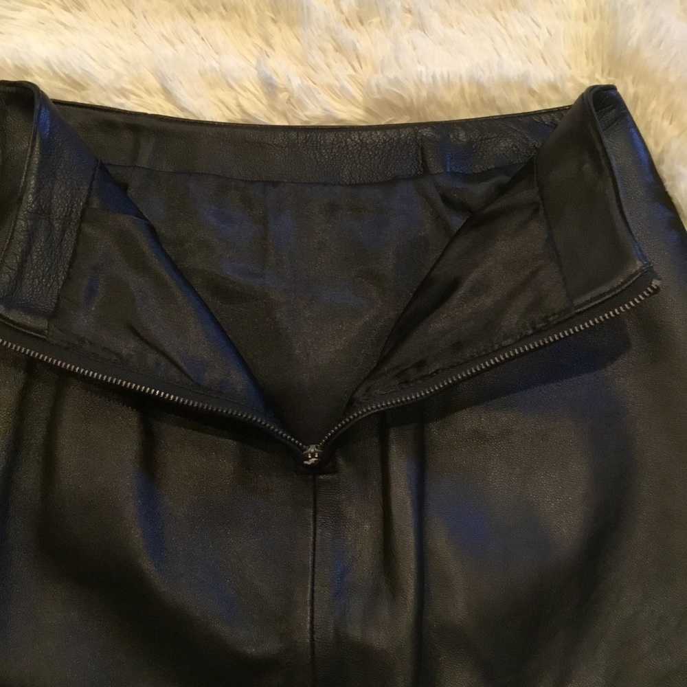 Vintage Wilsons Genuine Black Leather pencil skirt - Picture 5 of 9
